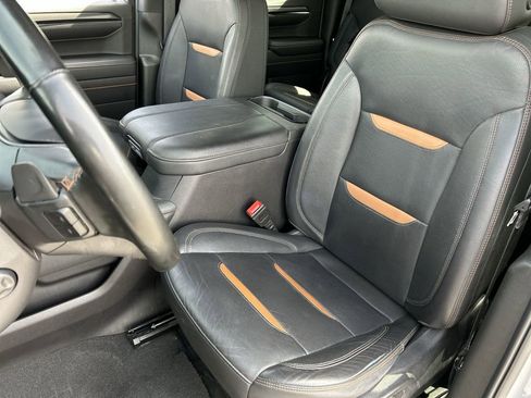 Used 2024 GMC Sierra 1500 AT4 w/ Technology Package image 19