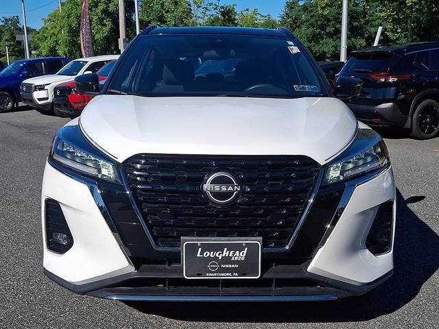 Certified 2023 Nissan Kicks SR FWD image 2
