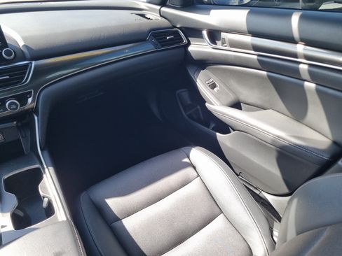 Used 2019 Honda Accord Sport image 19