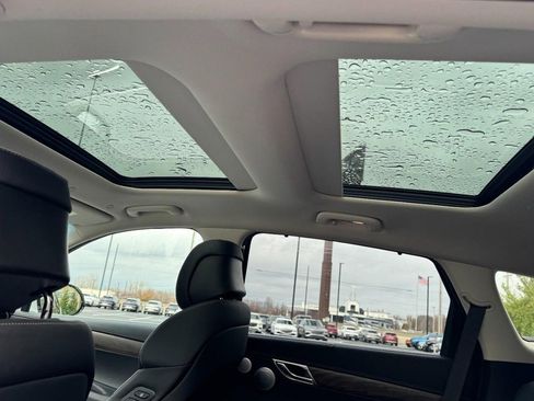 Certified 2025 Genesis GV80 2.5T Prestige image 11