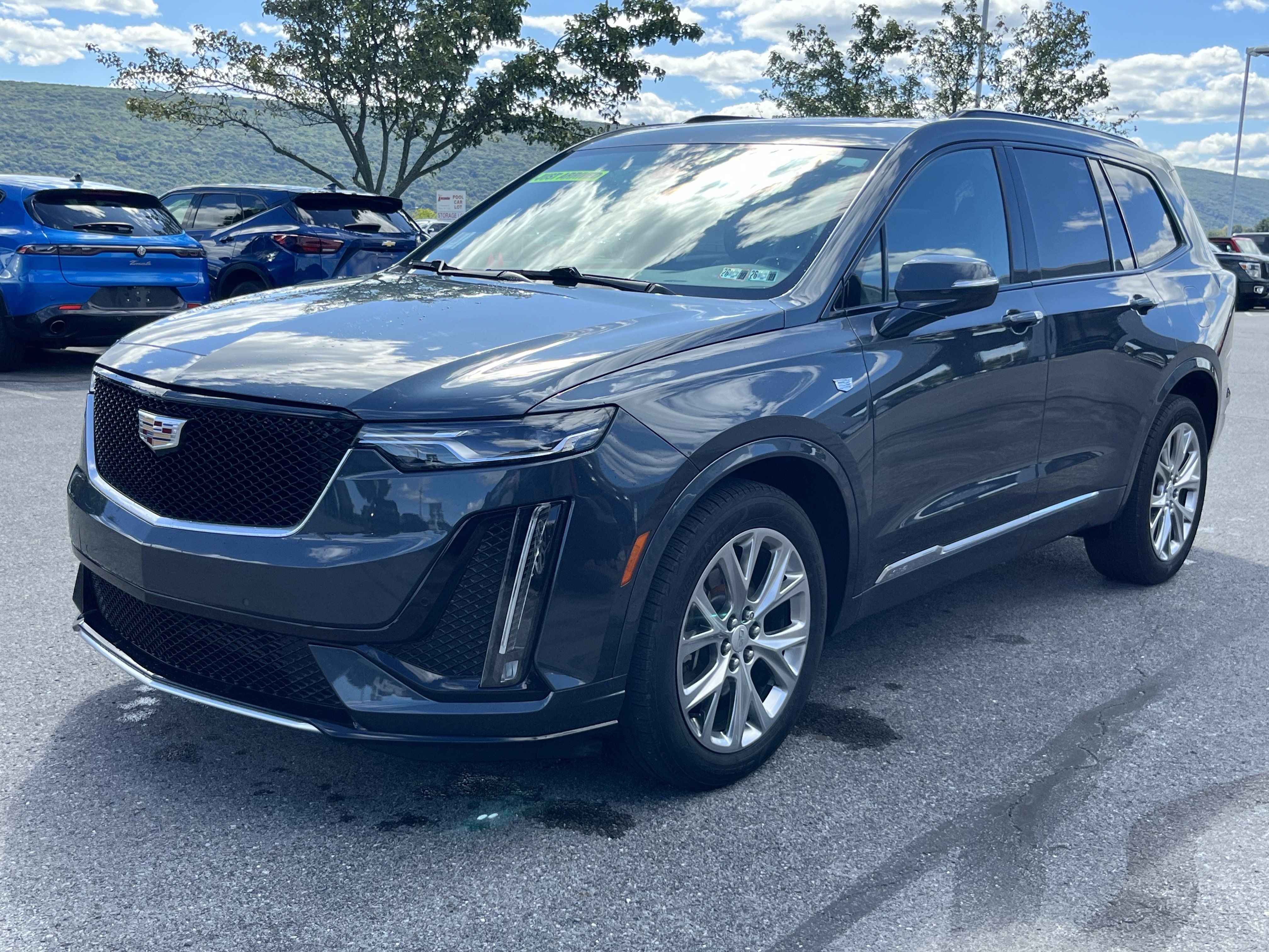 Used 2020 Cadillac XT6 Sport w/ LPO, Floor Liner Package AWD/4WD image 11