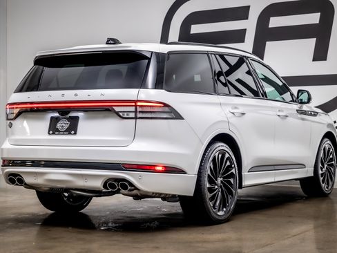 Used 2026 Lincoln Aviator Reserve w/ Jet Appearance Package RWD image 36