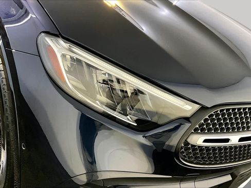 Used 2023 Mercedes-Benz GLC 300 4MATIC image 27