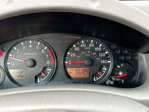 Used 2013 Nissan Xterra X AWD/4WD image 12