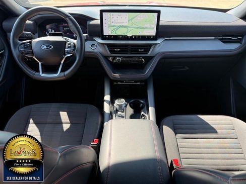 Used 2025 Ford Explorer ST-Line w/ ST-Line Street Pack AWD/4WD image 19