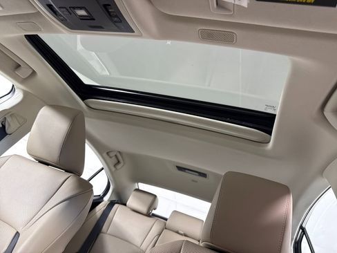 Used 2021 Lexus ES 350 w/ Premium Package image 22