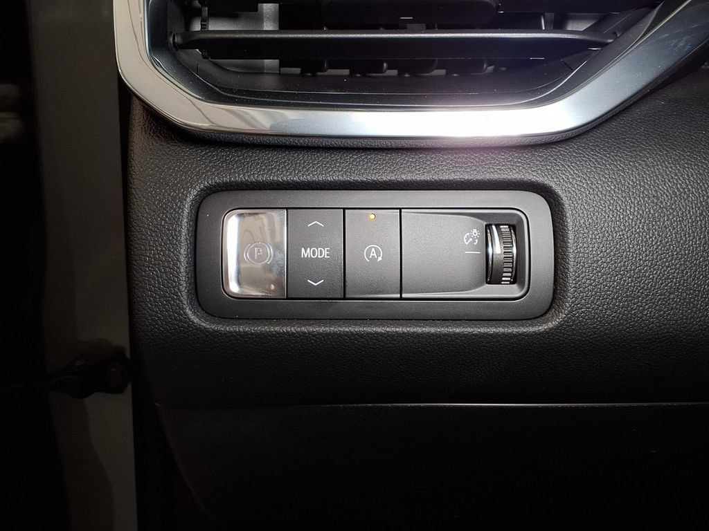 Used 2026 GMC Acadia Elevation w/ Black Edition FWD image 16