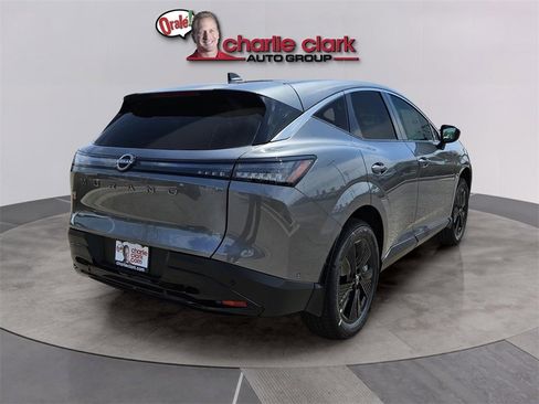 Used 2025 Nissan Murano SV image 6