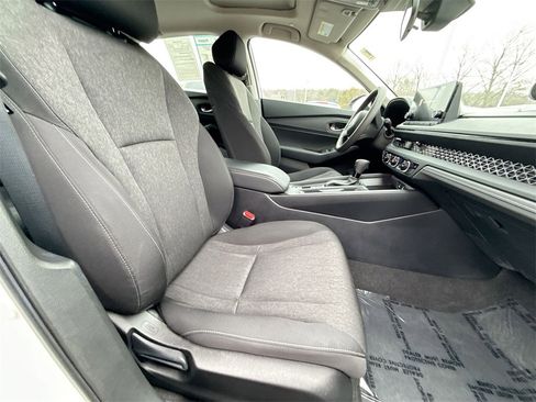 Used 2023 Honda Accord EX image 25