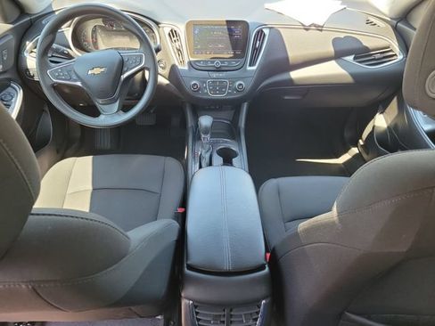 Certified 2025 Chevrolet Malibu LT FWD image 19