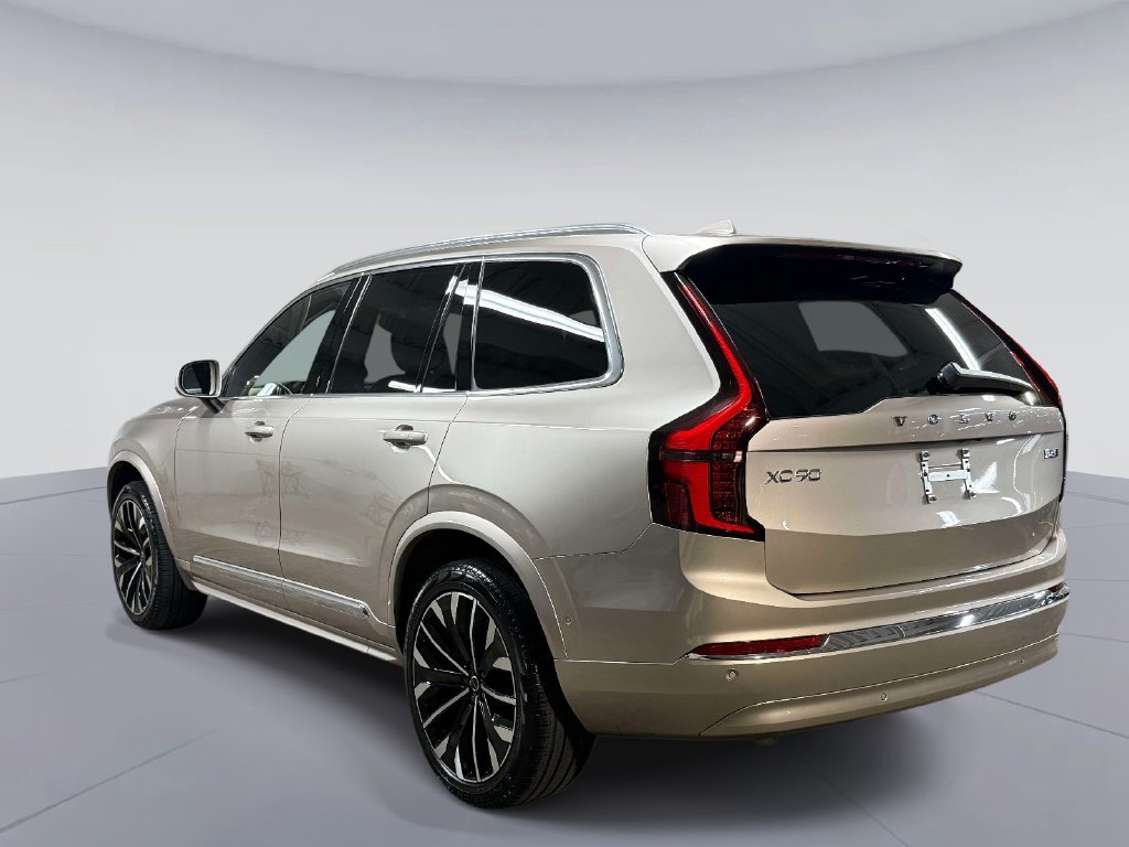 Used 2025 Volvo XC90 B6 Plus AWD/4WD image 12