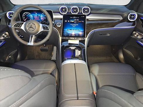 Used 2026 Mercedes-Benz GLC 300 image 15