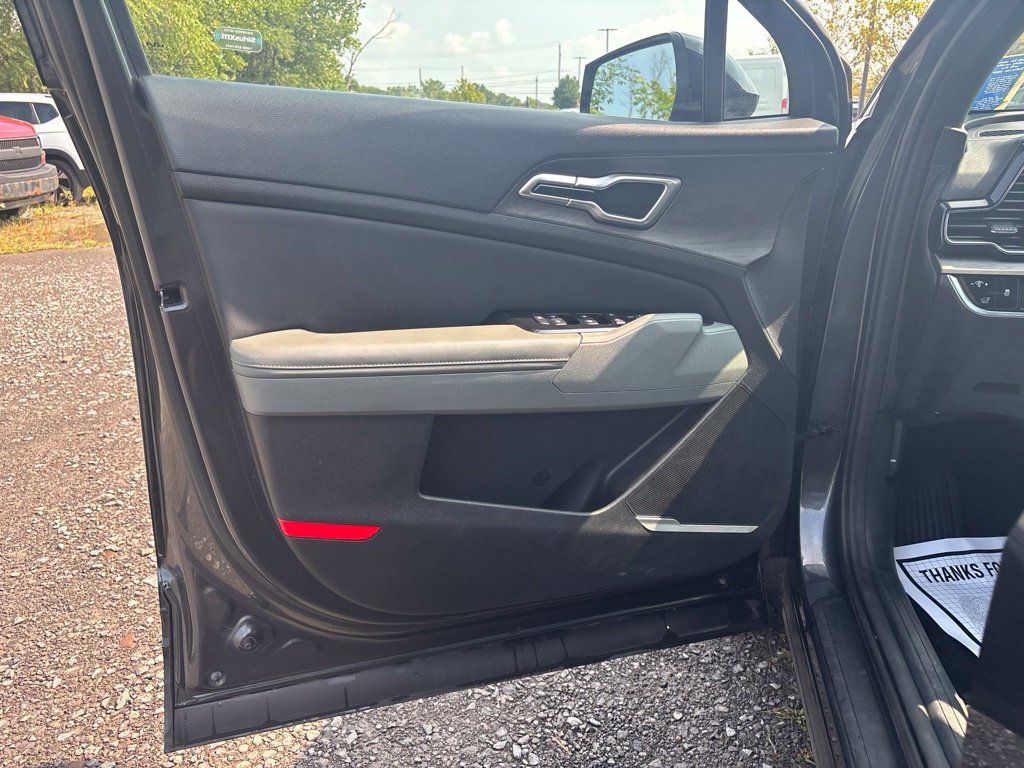 Certified 2023 Kia Sportage X-Line w/ X-Line Premium Package AWD/4WD image 17