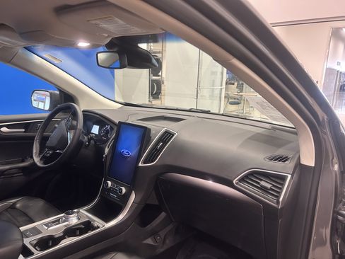 Certified 2024 Ford Edge SEL image 16