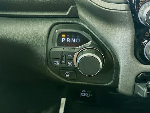 New 2026 RAM 1500 Express AWD/4WD image 12