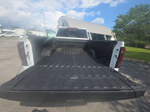Certified 2026 GMC Sierra 2500 AT4X w/ Snow Plow Prep/Camper Package AWD/4WD image 27