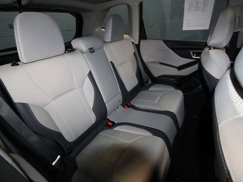 Used 2023 Subaru Forester Premium image 28