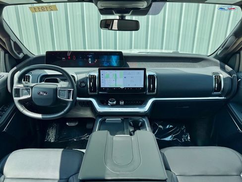 New 2026 Ford Expedition Max Platinum w/ Stealth Appearance Package AWD/4WD image 45