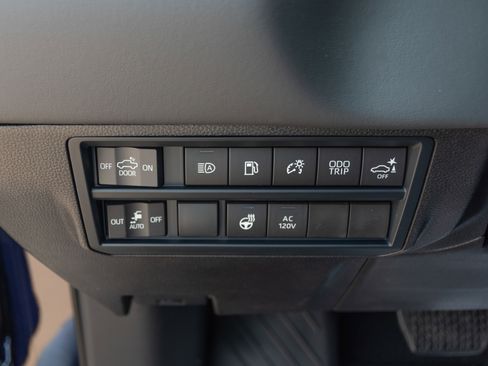 New 2025 Toyota Tundra Platinum image 12