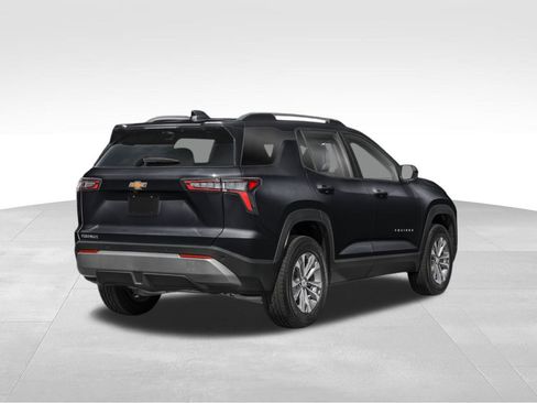 New 2026 Chevrolet Equinox LT w/ Convenience Package II image 2