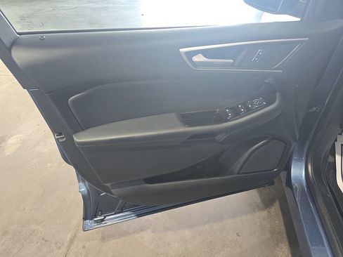 Used 2019 Ford Edge SEL w/ Equipment Group 201A AWD/4WD image 12