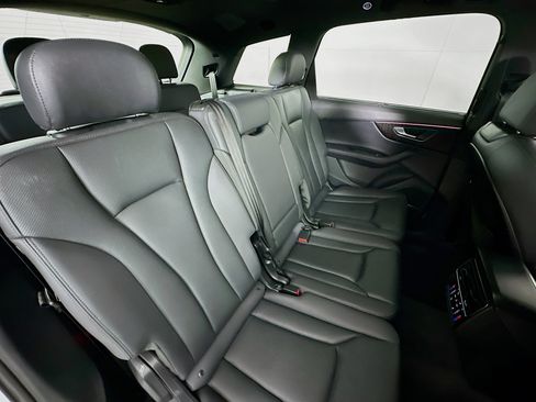 Used 2023 Audi Q7 3.0T Premium Plus image 29