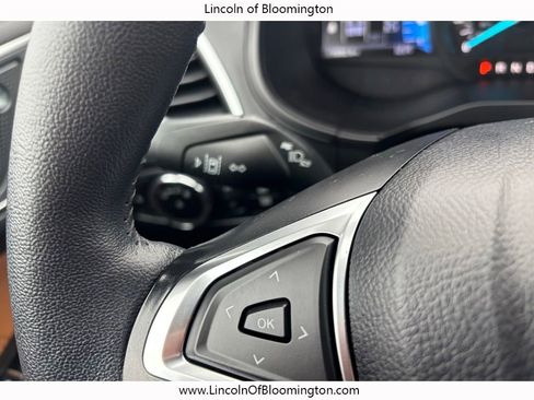 Used 2024 Ford Edge Titanium w/ Titanium Elite Package image 39