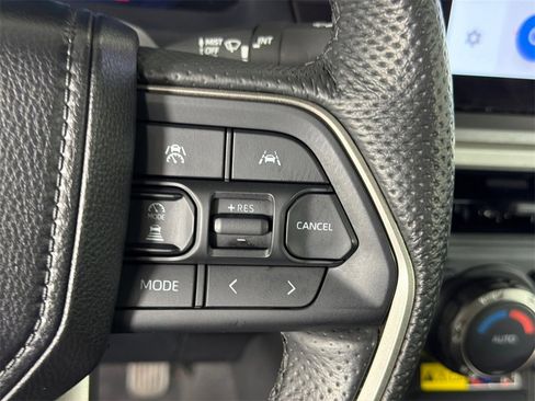 Used 2024 Toyota Tacoma TRD Off-Road image 26