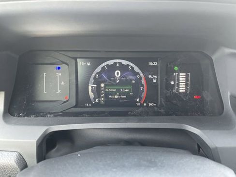 New 2025 Toyota Tacoma SR image 5