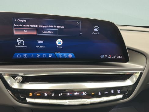 Used 2024 Cadillac Lyriq Tech w/ Driver Assist Package AWD/4WD image 18