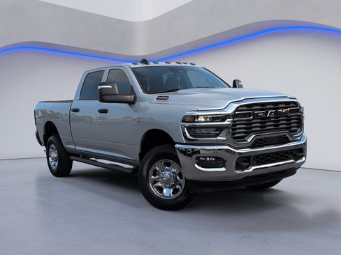 New 2026 RAM 2500 Tradesman AWD/4WD image 2