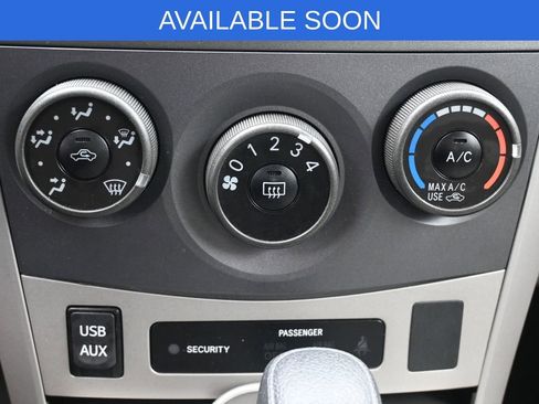 Used 2013 Toyota Corolla LE image 21