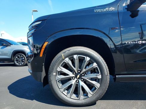New 2026 Chevrolet Tahoe High Country AWD/4WD image 16