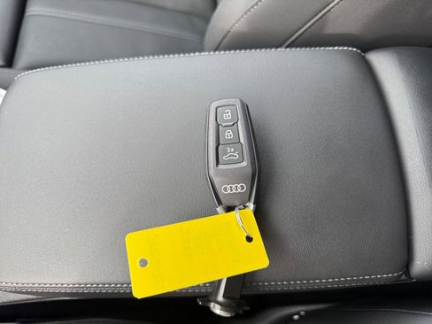 New 2025 Audi Q5 Prestige image 34