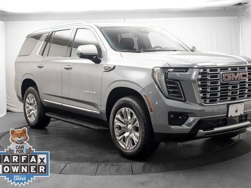 Used 2025 GMC Yukon Denali AWD/4WD image 9