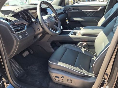 New 2026 GMC Acadia Denali w/ Super Cruise Package FWD image 5