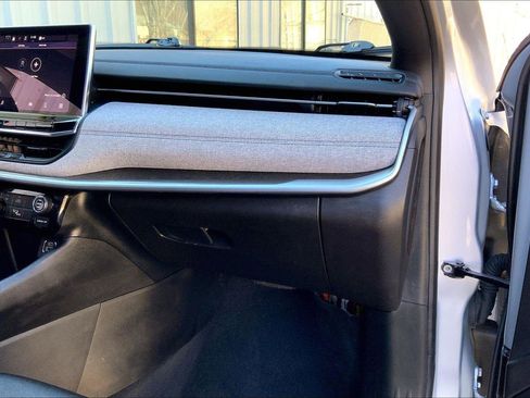 Certified 2024 Jeep Compass Latitude image 16