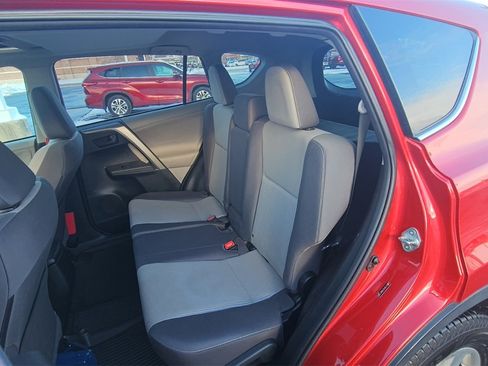 Used 2013 Toyota RAV4 XLE image 26