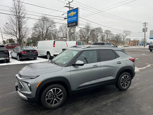 Certified 2024 Chevrolet TrailBlazer LT image 3