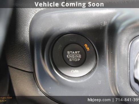 Used 2021 Jeep Wrangler Unlimited Sahara image 23