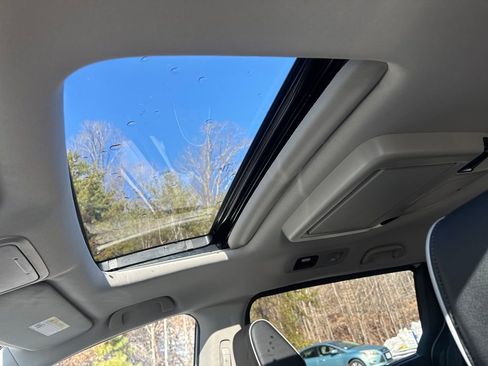 New 2026 Honda Odyssey Touring image 23