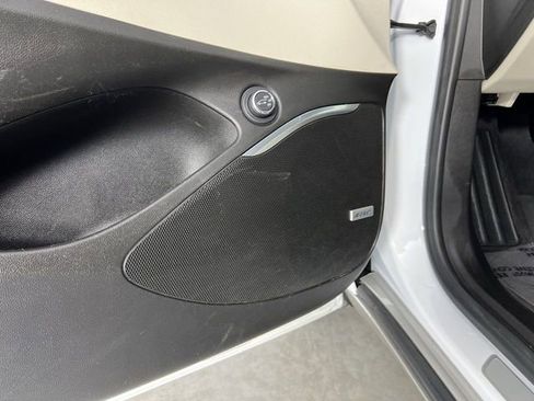 Certified 2022 Buick Enclave Premium w/ Experience Buick Package image 25