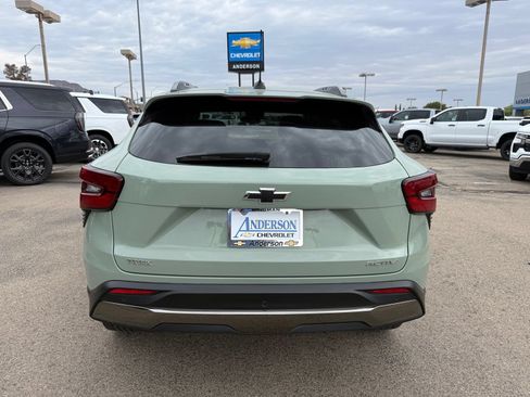 Certified 2025 Chevrolet Trax ACTIV w/ Driver Confidence Package FWD image 7