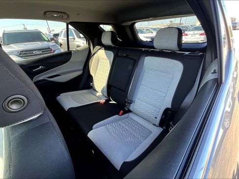 Used 2023 Chevrolet Equinox LT image 35