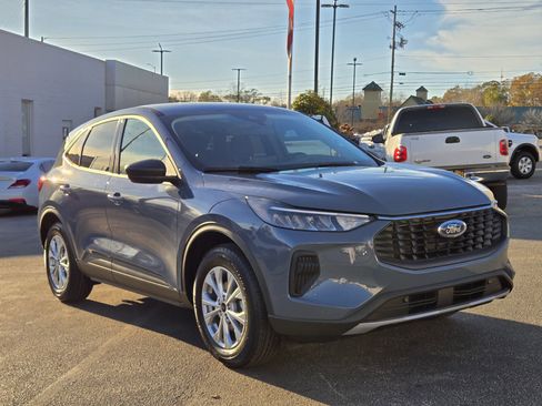 New 2026 Ford Escape Active image 4