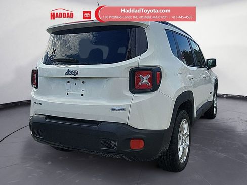 Used 2017 Jeep Renegade Latitude image 5