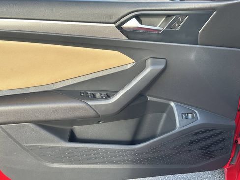 Used 2019 Volkswagen Jetta SE FWD image 22