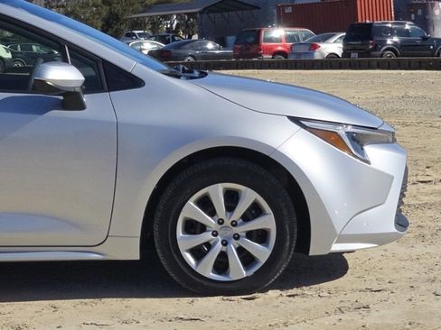 Used 2023 Toyota Corolla LE image 8