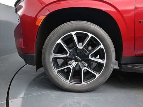 Used 2022 Chevrolet Tahoe RST w/ Luxury Package AWD/4WD image 15
