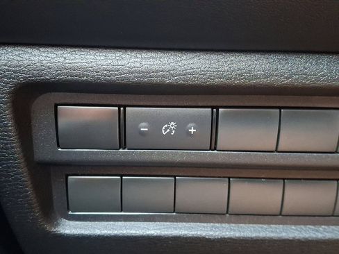 Used 2023 Mitsubishi Outlander ES image 24